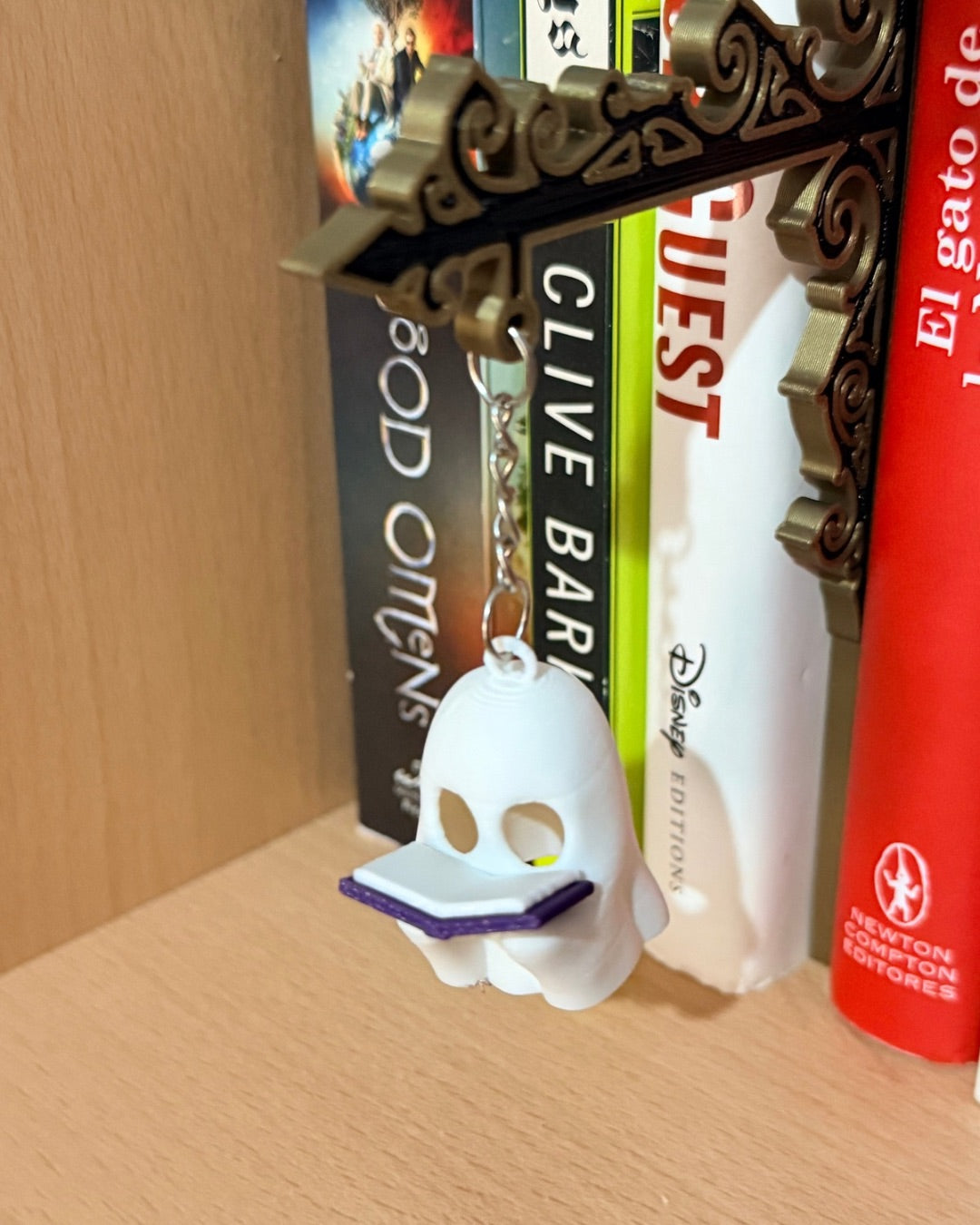 Fantasma Lector para Estantería de Libros