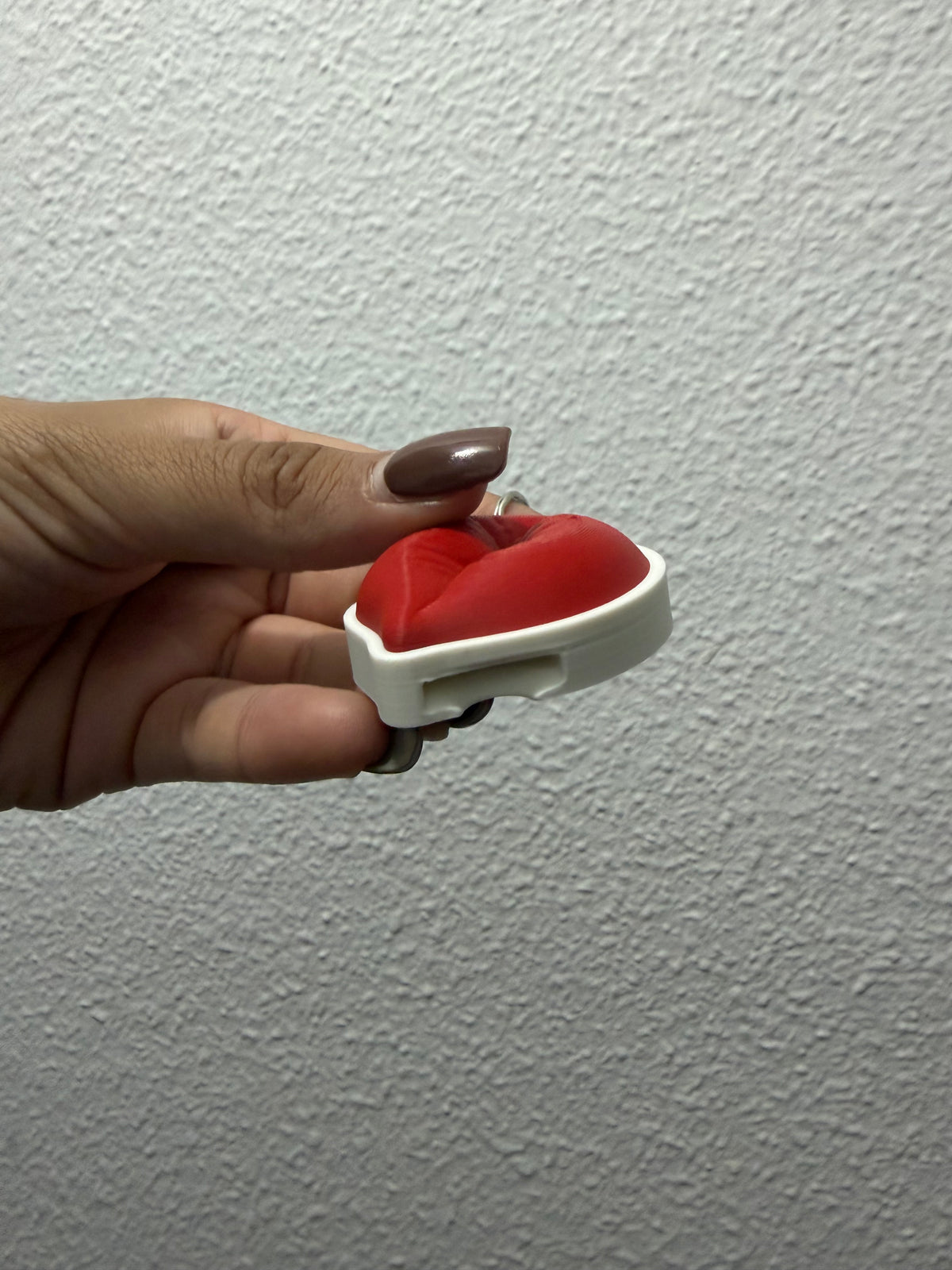Llavero Abrelatas Labios Rojos